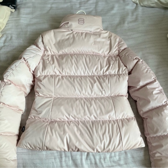 Aritzia Super Snug Super Puffer Jacket Liquid Shine in Mochi Pink Size S - Picture 2 of 15